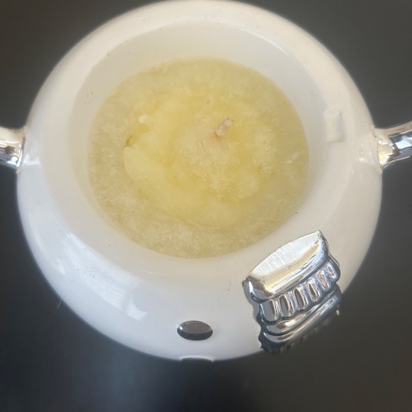 Slatkin & Co. 2008 Evergreen Snowman Candle. NWT - Picture 9 of 9